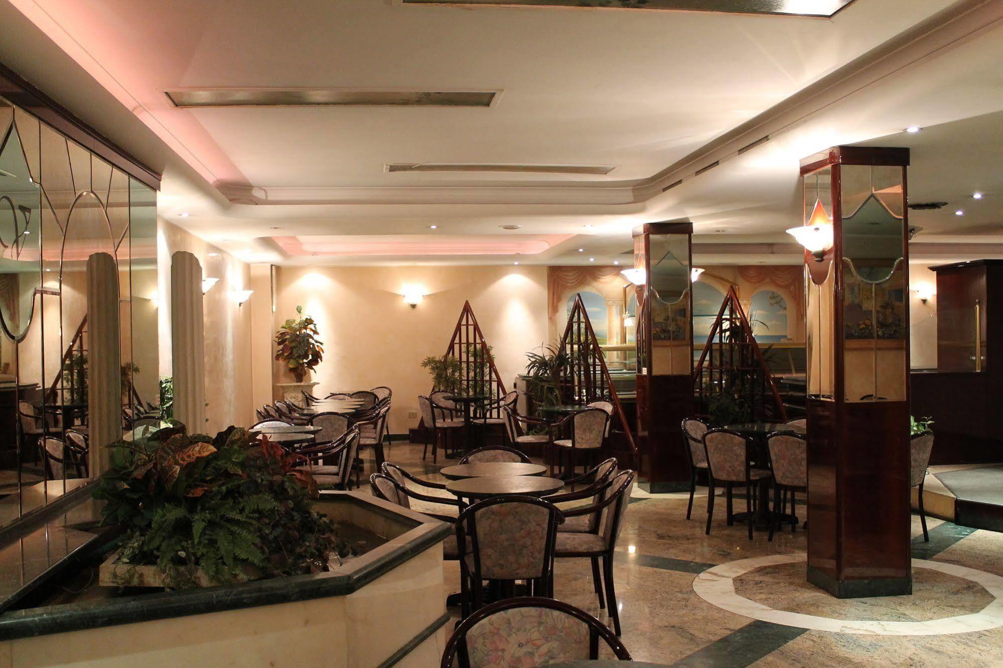 Hotel Vitti Róma Kültér fotó